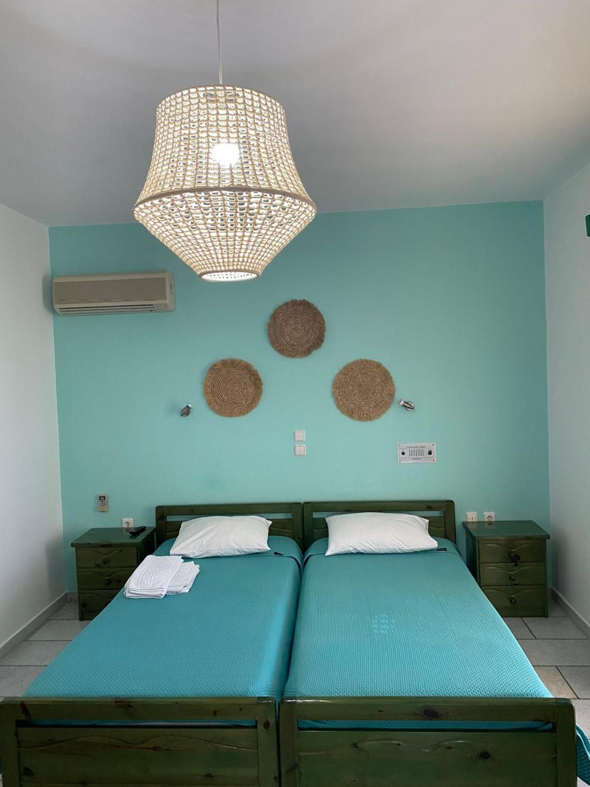 Kapares Studios Agia Anna  Zimmer foto
